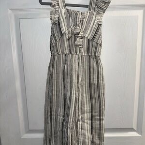 Striped Sleeveless jumpsuit